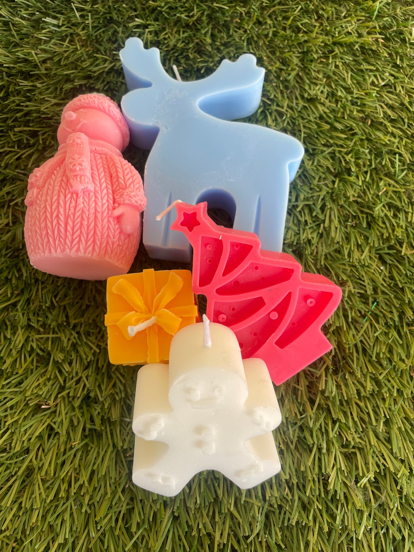 5pc Christmas box set ￼